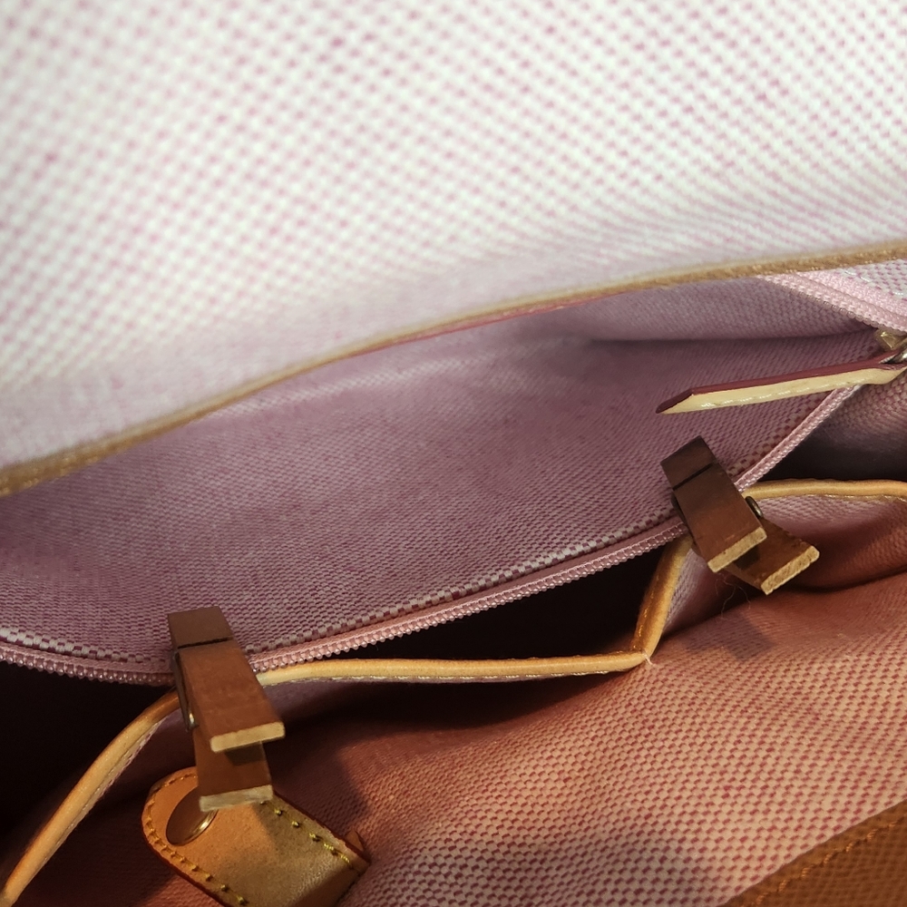 Authentic Dooney & Bourke Janine Satchel Tan Leather FLAWED see description - Picture 9 of 16